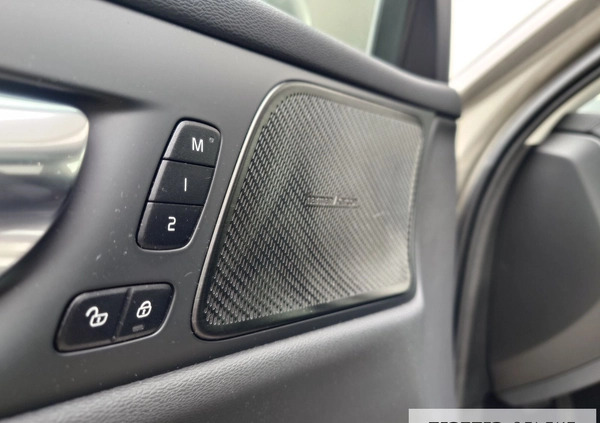 Volvo V60 cena 174900 przebieg: 92665, rok produkcji 2021 z Sulmierzyce małe 781